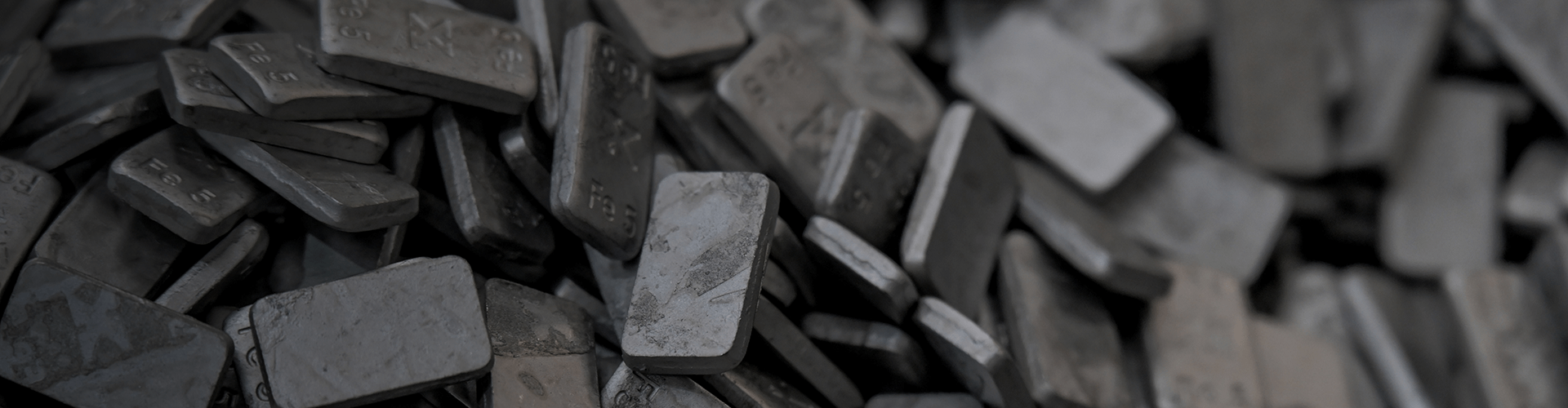 close up of zinc flake bundle